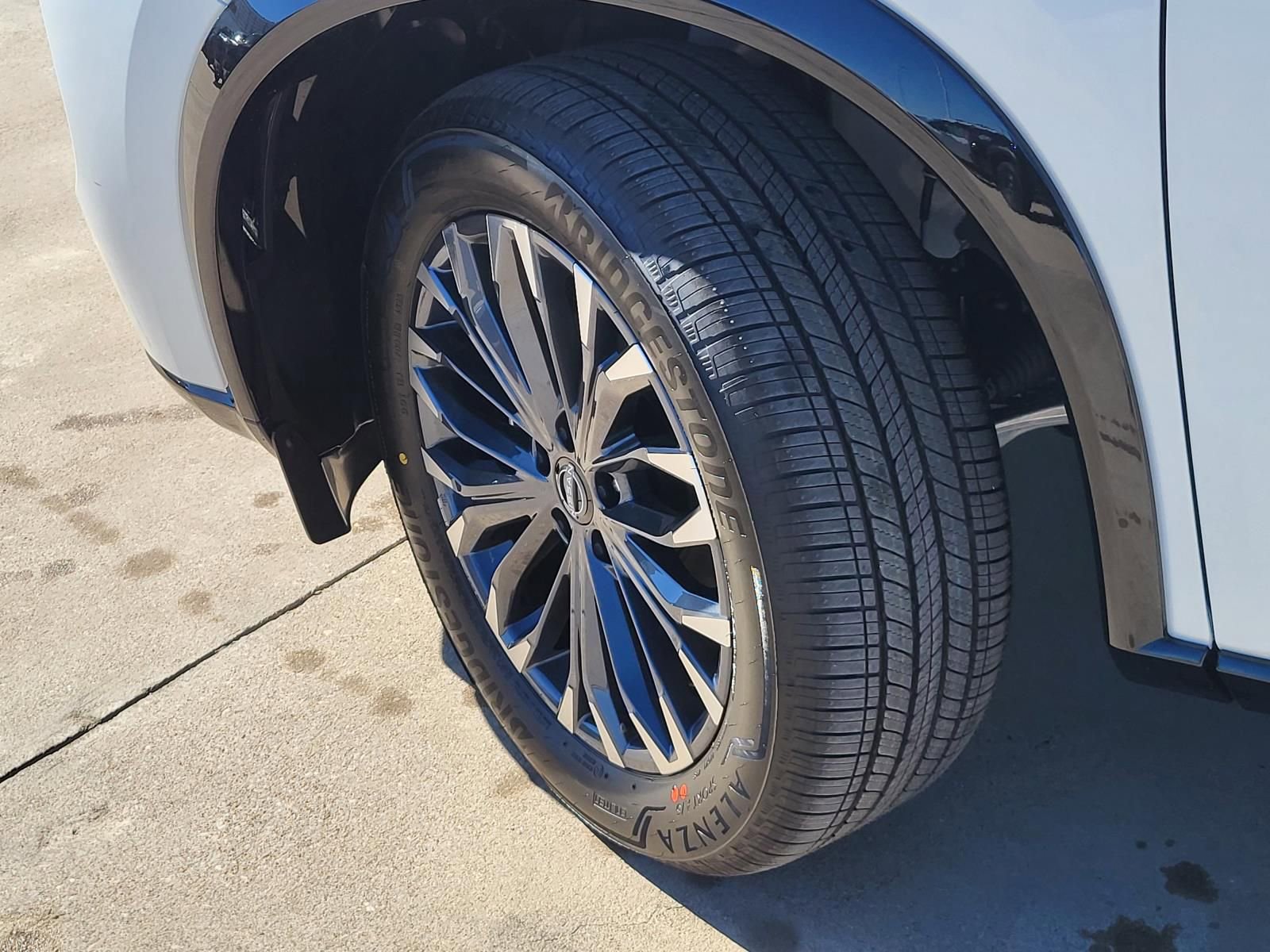 New 2026 Nissan Rogue Platinum image 11