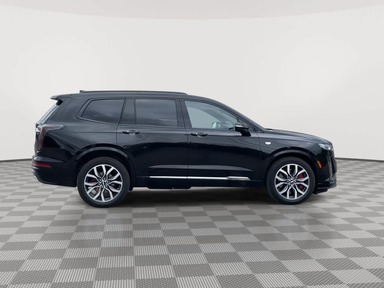 Used 2024 Cadillac XT6 Sport AWD/4WD image 9
