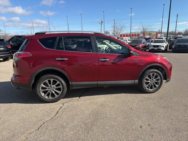 Used 2018 Toyota RAV4 Limited w/ All Weather Liner Package image 6
