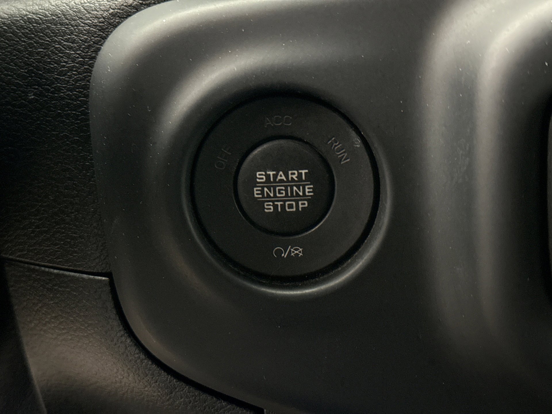 Used 2018 Jeep Wrangler Unlimited Sahara image 21