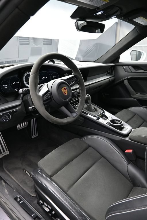 Certified 2022 Porsche 911 GT3 RWD image 4