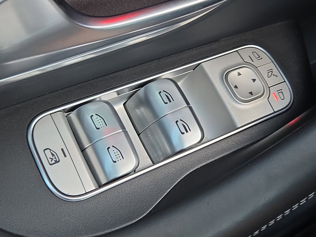 Used 2023 Mercedes-Benz GLS 63 AMG 4MATIC image 32