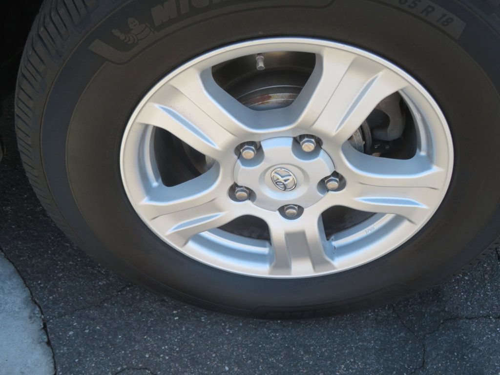 Used 2015 Toyota Sequoia SR5 AWD/4WD image 15