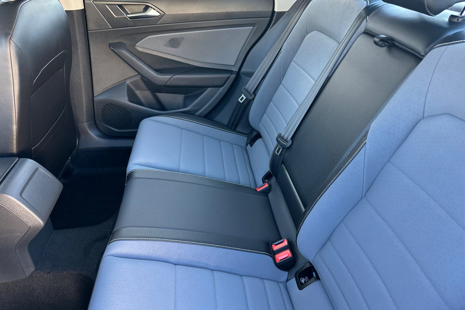 New 2026 Volkswagen Jetta SE FWD image 10