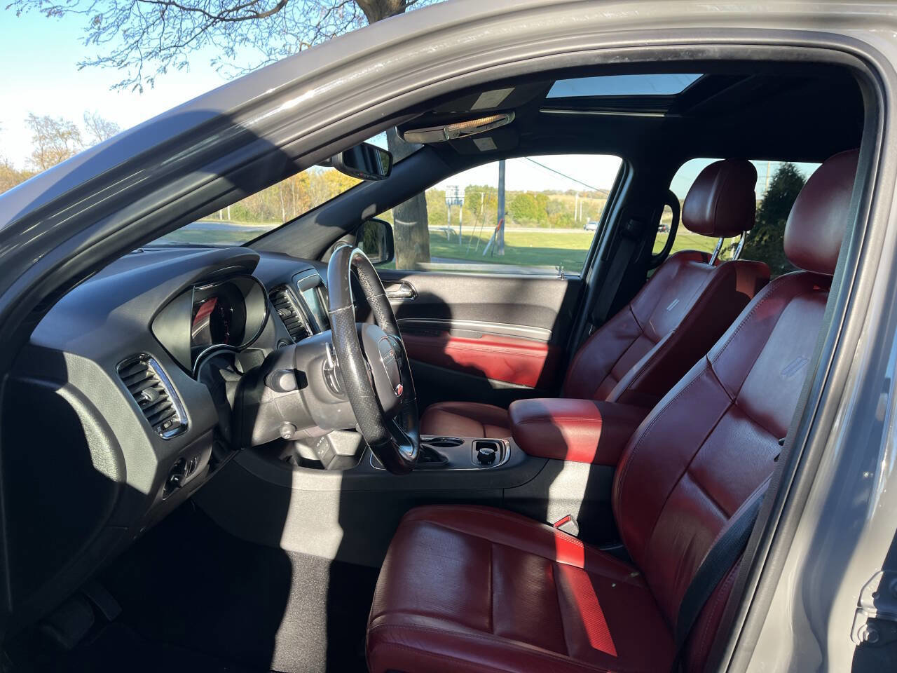 Used 2019 Dodge Durango R/T w/ Technology Group image 25