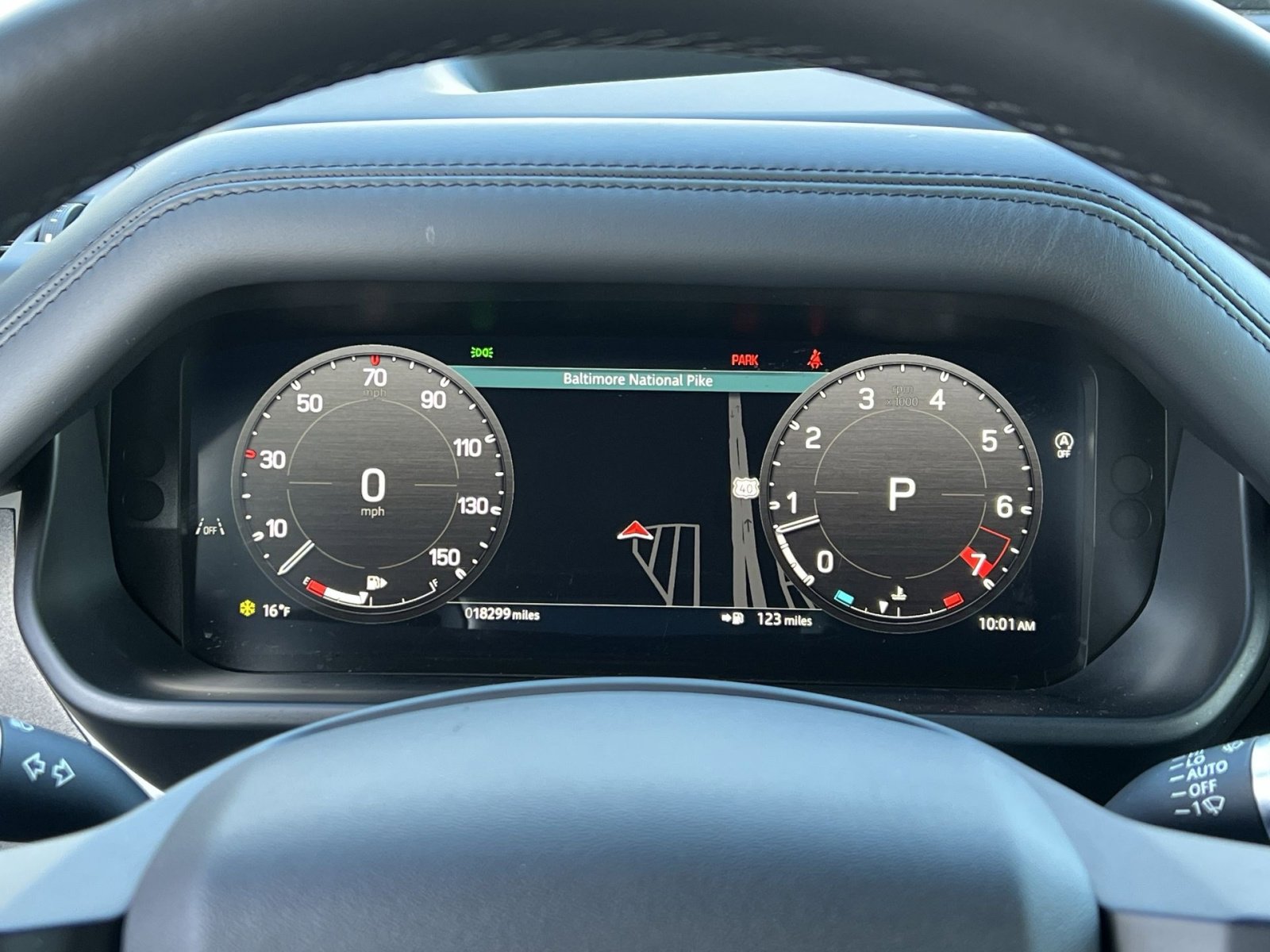 Used 2024 Land Rover Defender 110 SE image 15