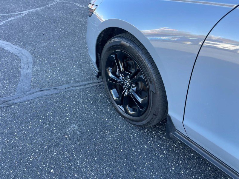 Used 2025 Honda Accord SE image 4