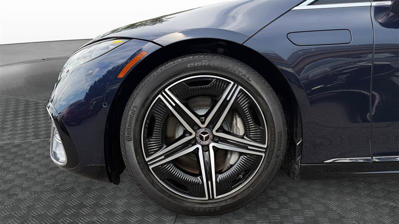 Used 2023 Mercedes-Benz EQS 580 4MATIC Sedan image 9