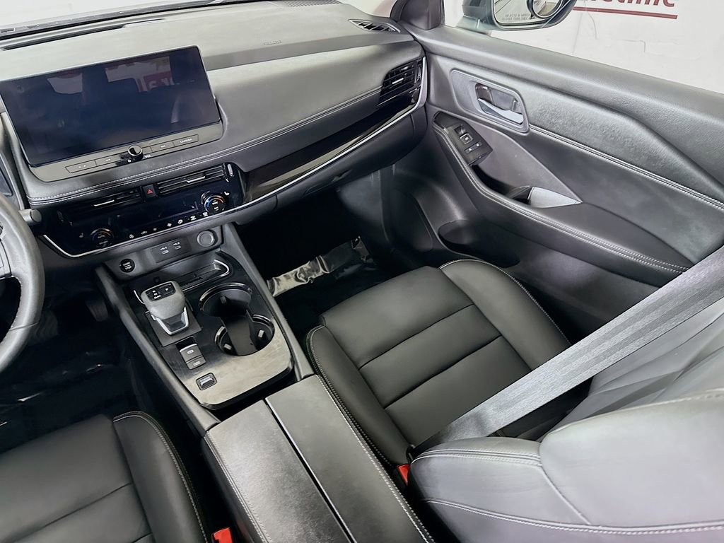 Certified 2024 Nissan Rogue SL image 26