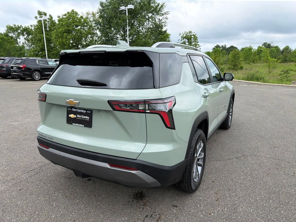 Used 2025 Chevrolet Equinox LT w/ Convenience Package II AWD/4WD image 9