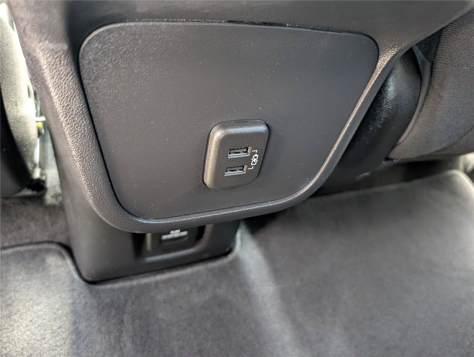 Used 2023 Chevrolet Equinox LT AWD/4WD image 16