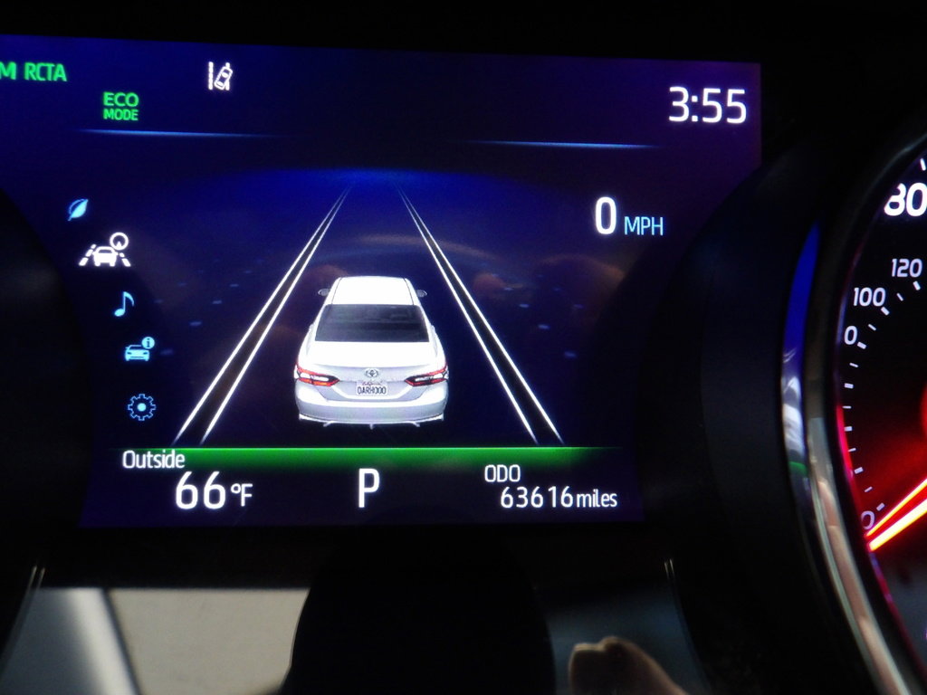 Used 2019 Toyota Camry XSE image 31