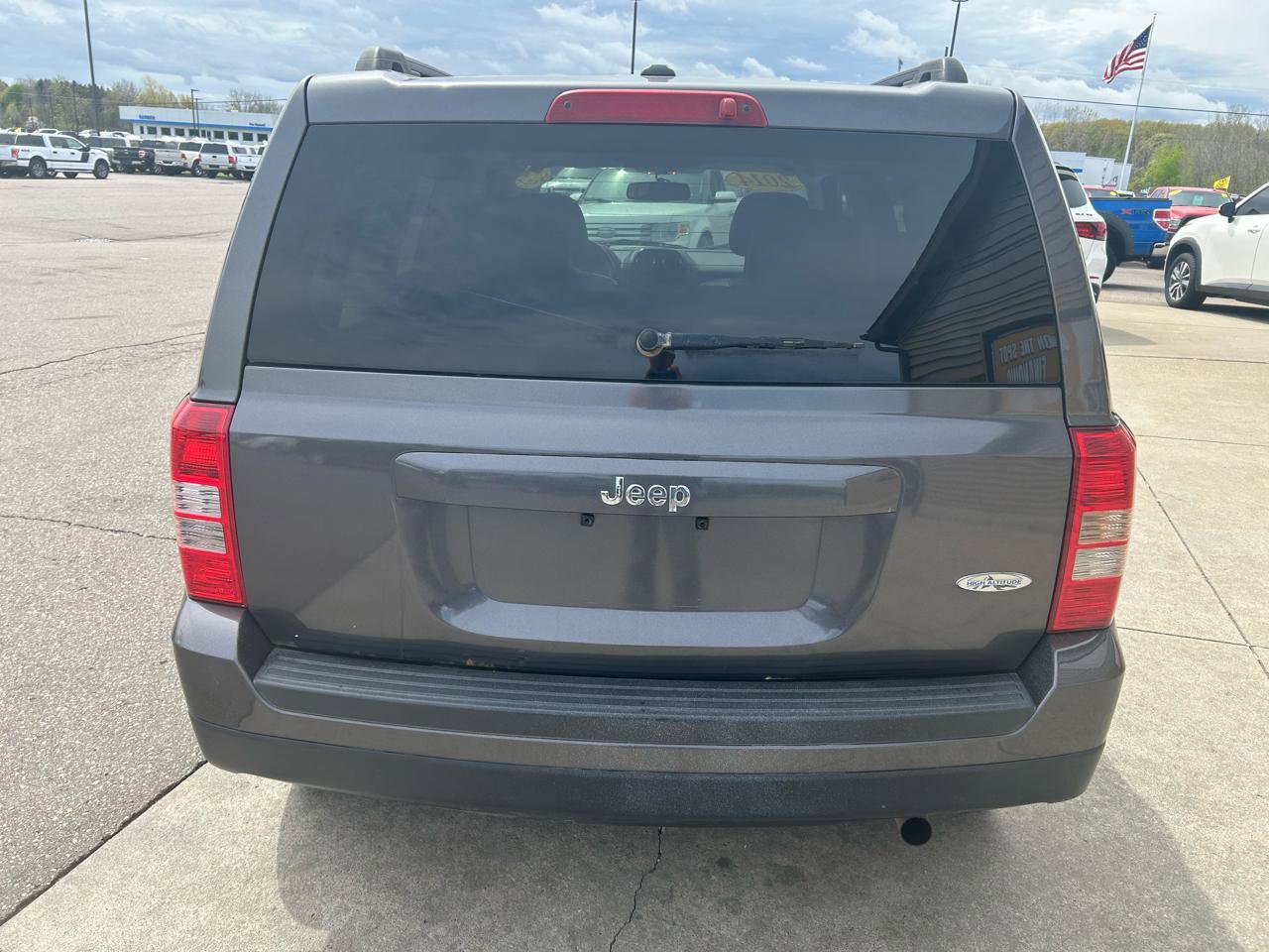 Used 2014 Jeep Patriot High Altitude FWD image 6