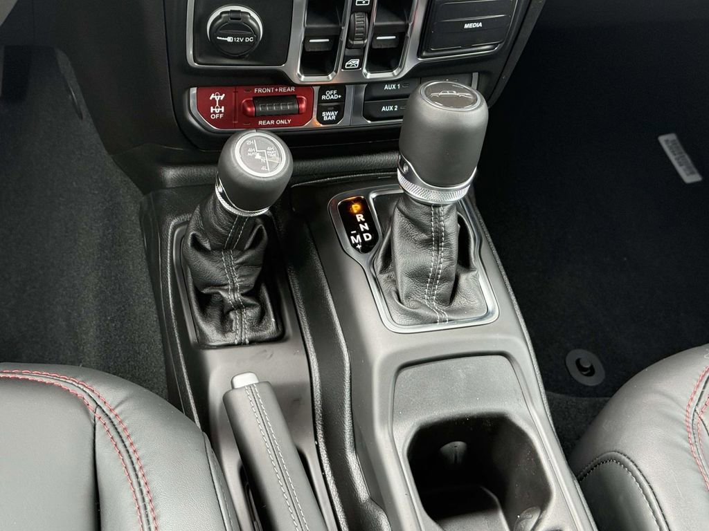 New 2026 Jeep Gladiator Rubicon AWD/4WD image 17