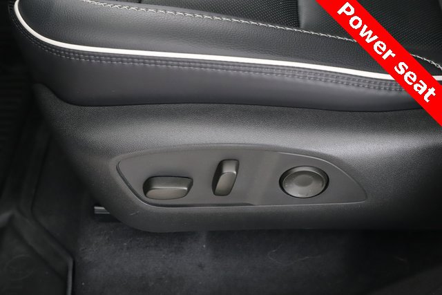 Used 2025 GMC Acadia Denali image 19