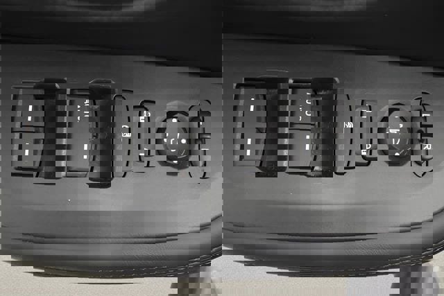 Used 2025 Honda HR-V LX image 23