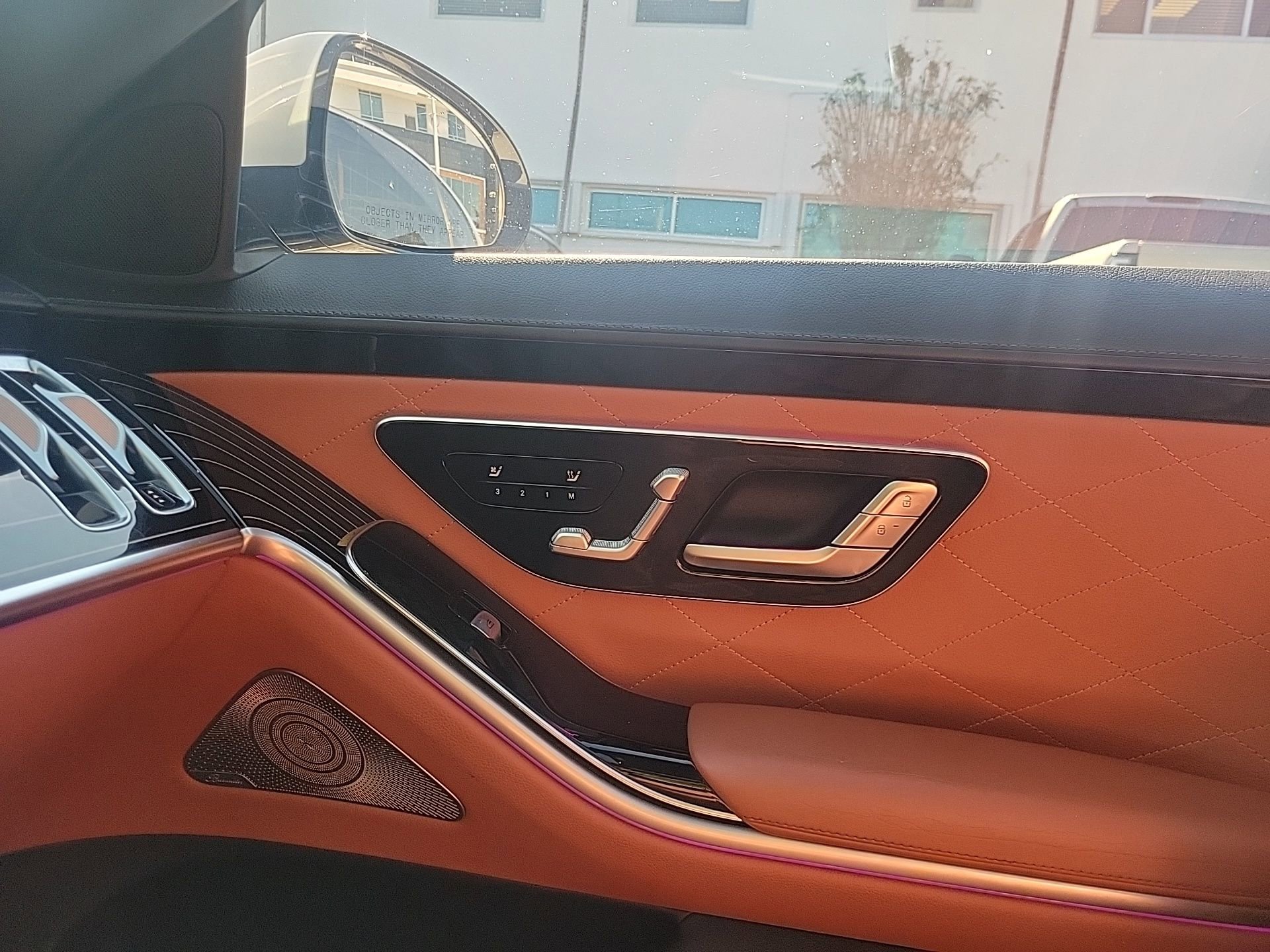 Used 2022 Mercedes-Benz S 500 4MATIC w/ Warmth & Comfort Package image 37