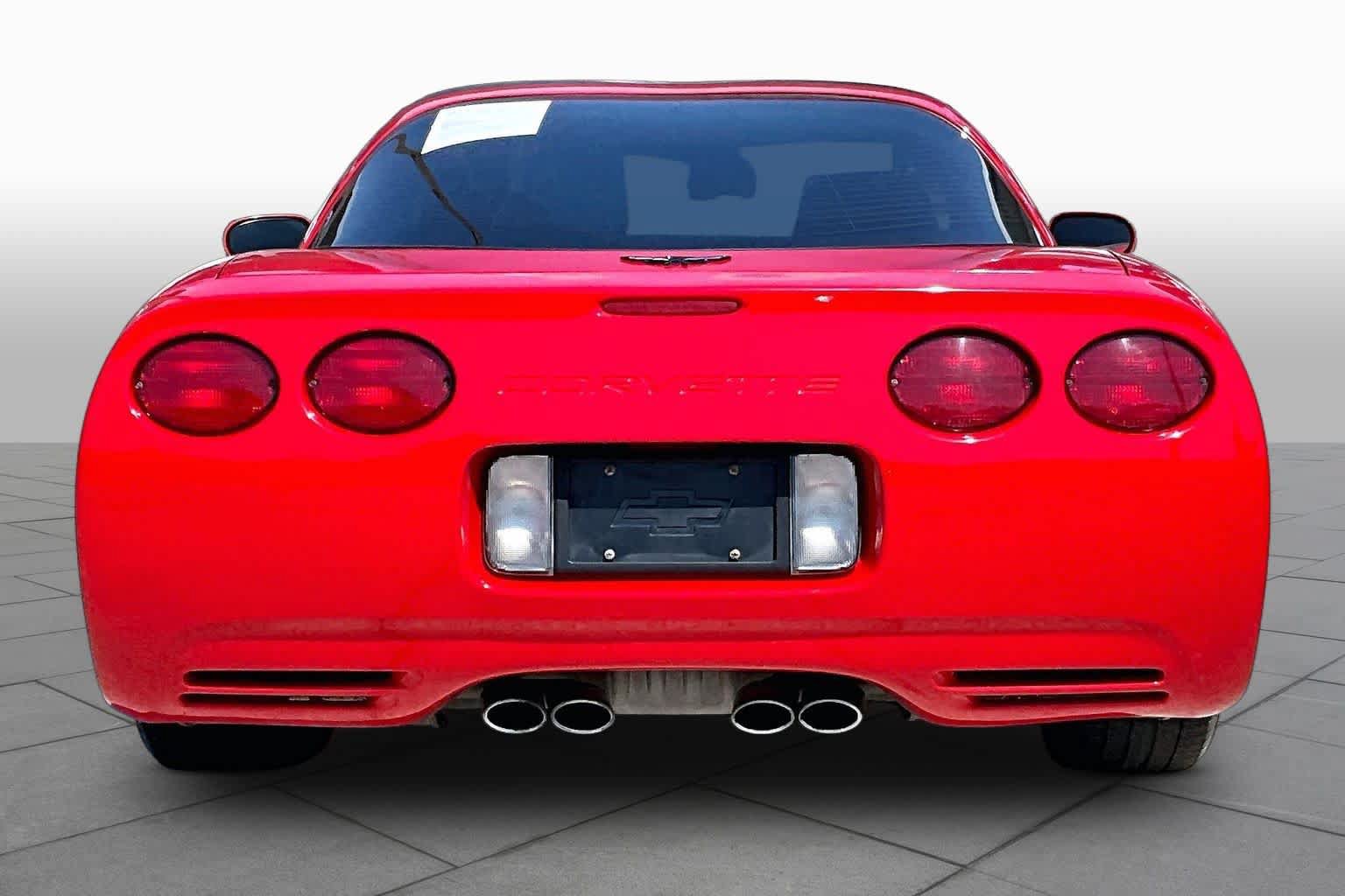 Used 2001 Chevrolet Corvette Coupe w/ Preferred Equipment Group2 RWD image 4
