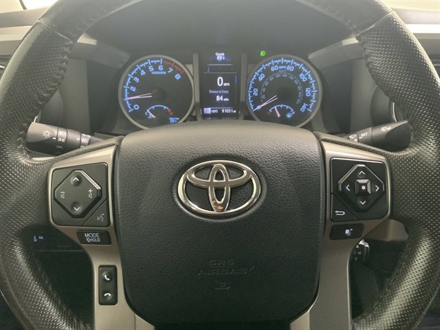 Used 2017 Toyota Tacoma SR5 w/ Tow Package AWD/4WD image 23