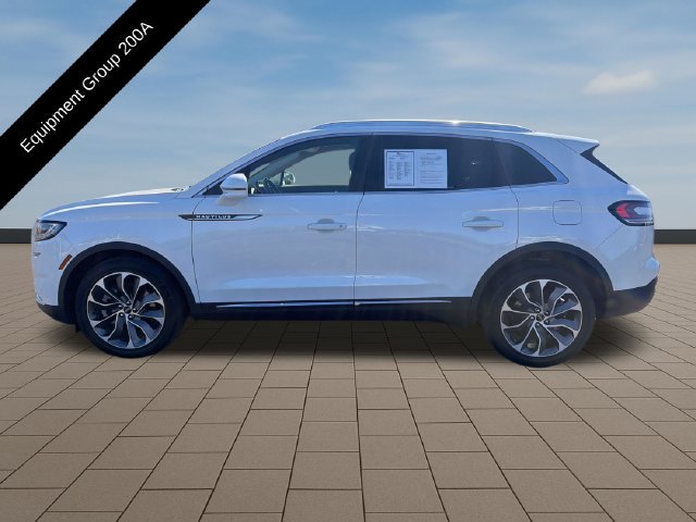 Certified 2023 Lincoln Nautilus Reserve AWD/4WD image 3