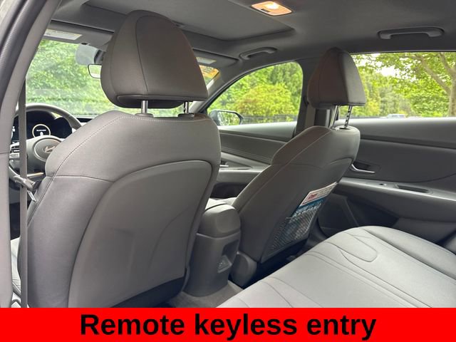 Used 2024 Hyundai Elantra SEL w/ Convenience Package FWD image 22