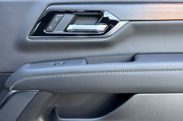 New 2026 GMC Yukon XL Denali w/ Sun & Power Step Package image 21