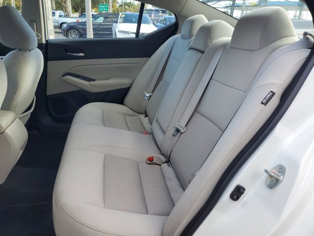 Used 2022 Nissan Altima 2.5 SV image 18