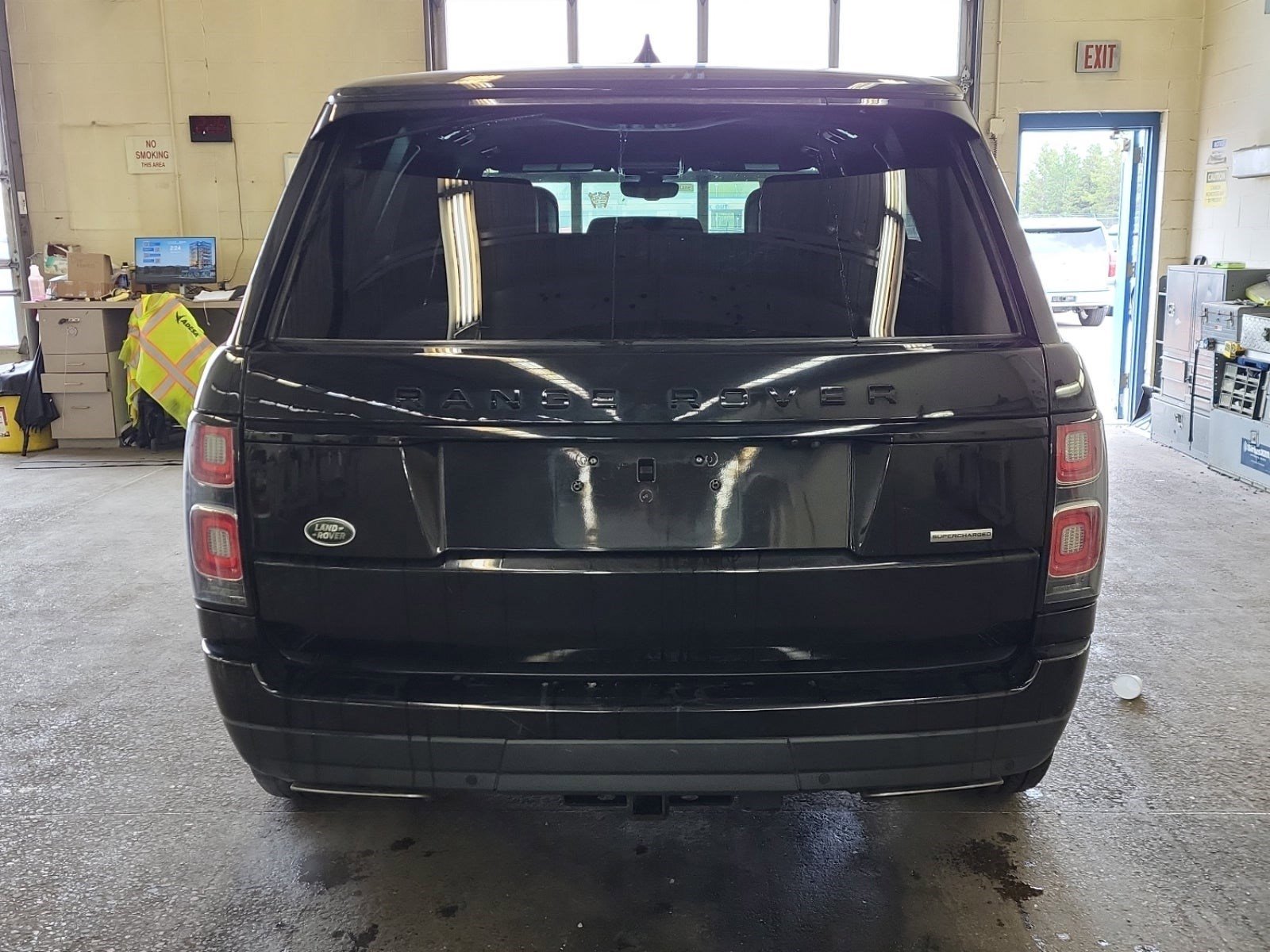Used 2018 Land Rover Range Rover Supercharged AWD/4WD image 7