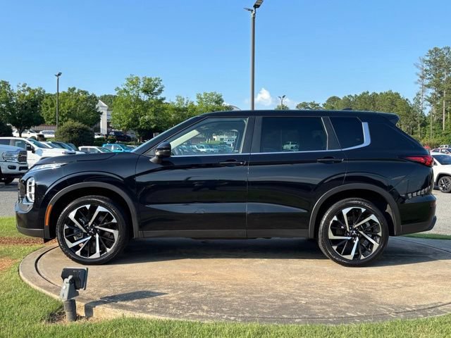 Used 2022 Mitsubishi Outlander ES FWD image 4