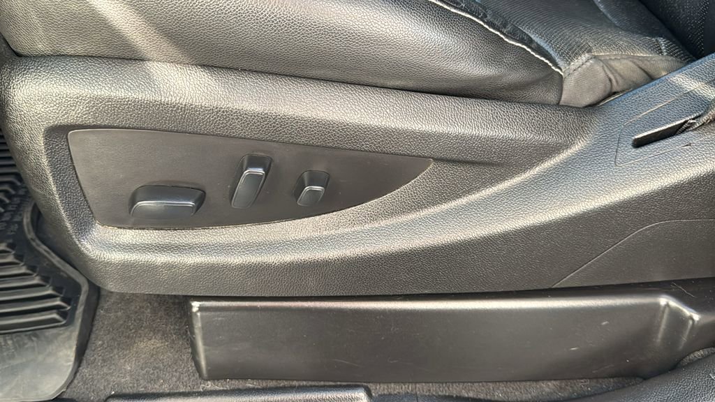 Used 2019 Chevrolet Silverado 2500 LTZ w/ Duramax Plus Package AWD/4WD image 21