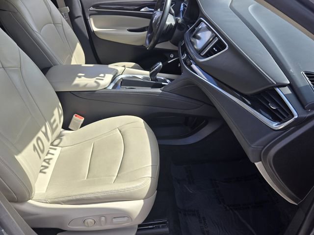 Used 2019 Buick Enclave Essence FWD image 21