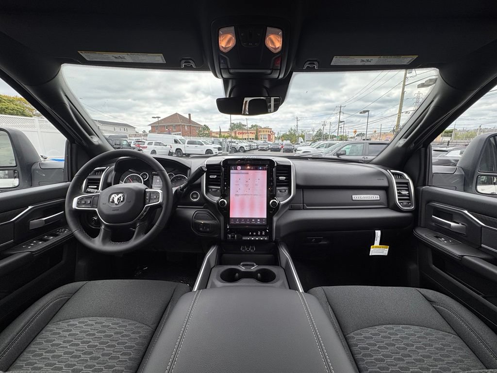 New 2026 RAM 2500 Big Horn AWD/4WD image 10
