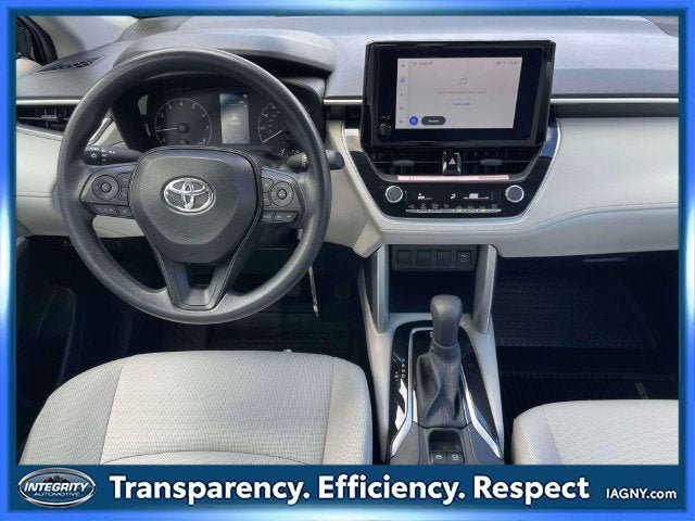 Used 2025 Toyota Corolla Cross L FWD image 12