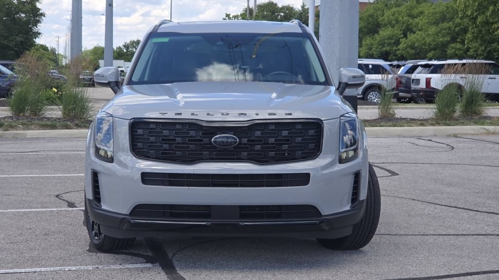 Used 2021 Kia Telluride EX w/ EX Premium Package AWD/4WD image 3