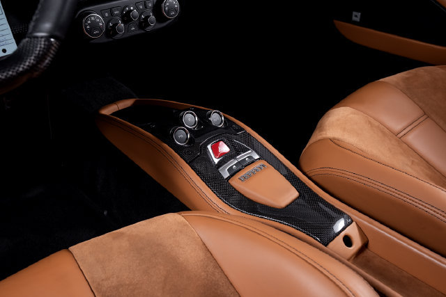 Certified 2012 Ferrari 458 Italia Coupe RWD image 30