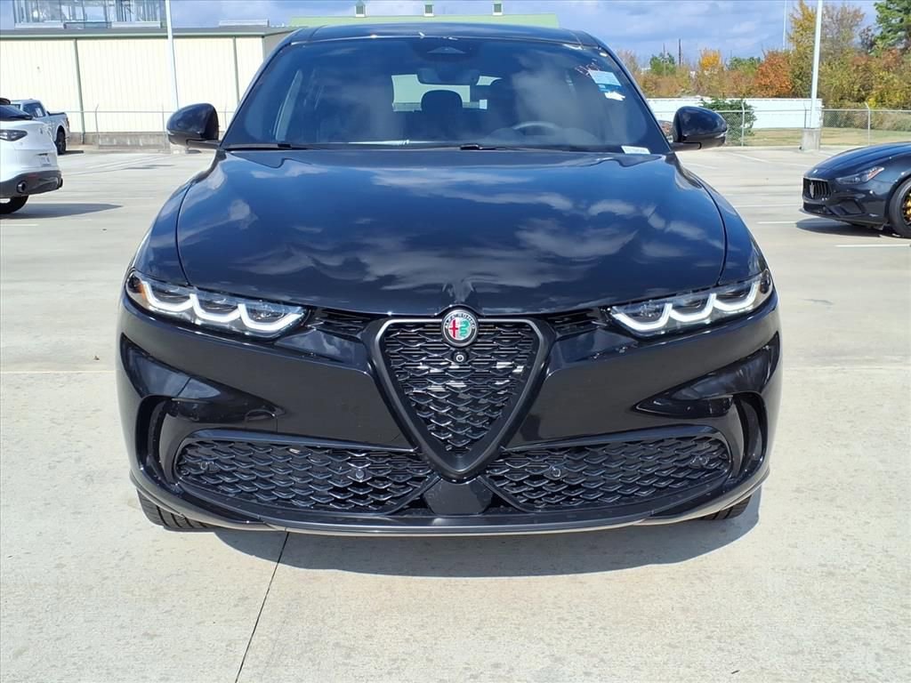 New 2025 Alfa Romeo Tonale AWD/4WD image 4