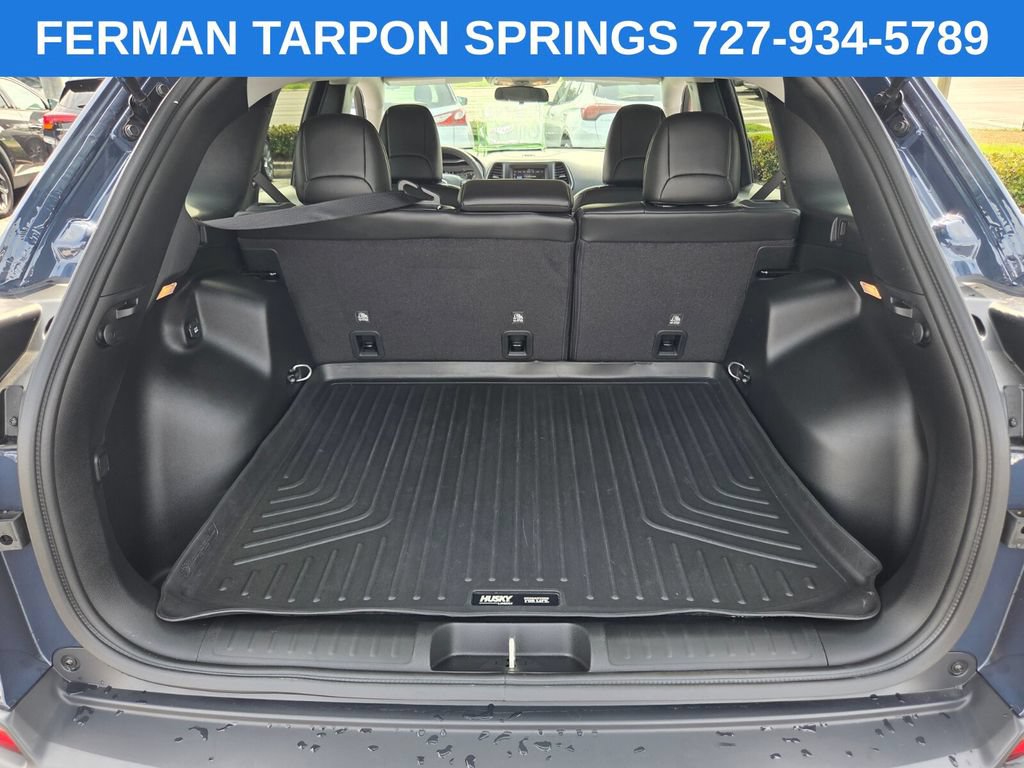 Used 2020 Jeep Cherokee Latitude Plus FWD image 18