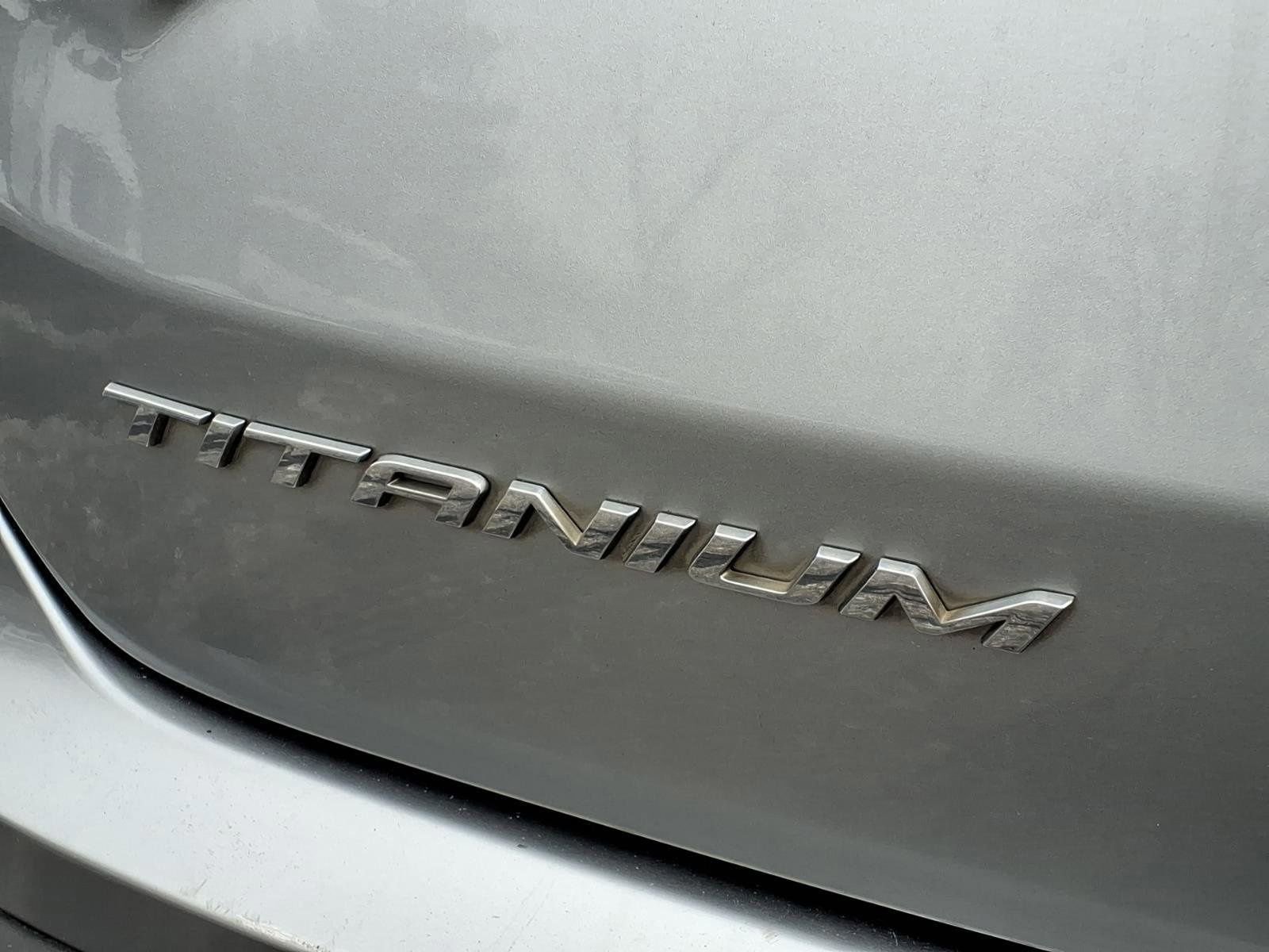 Used 2022 Ford Edge Titanium image 31