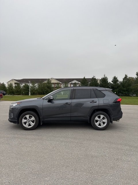Used 2019 Toyota RAV4 XLE image 1
