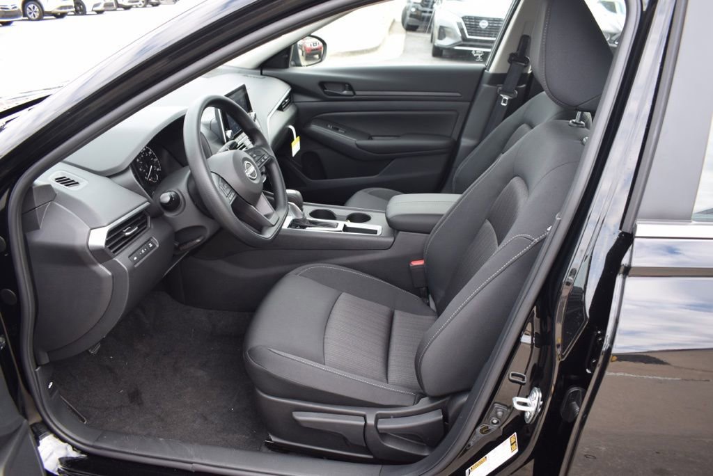 New 2025 Nissan Altima 2.5 S image 7