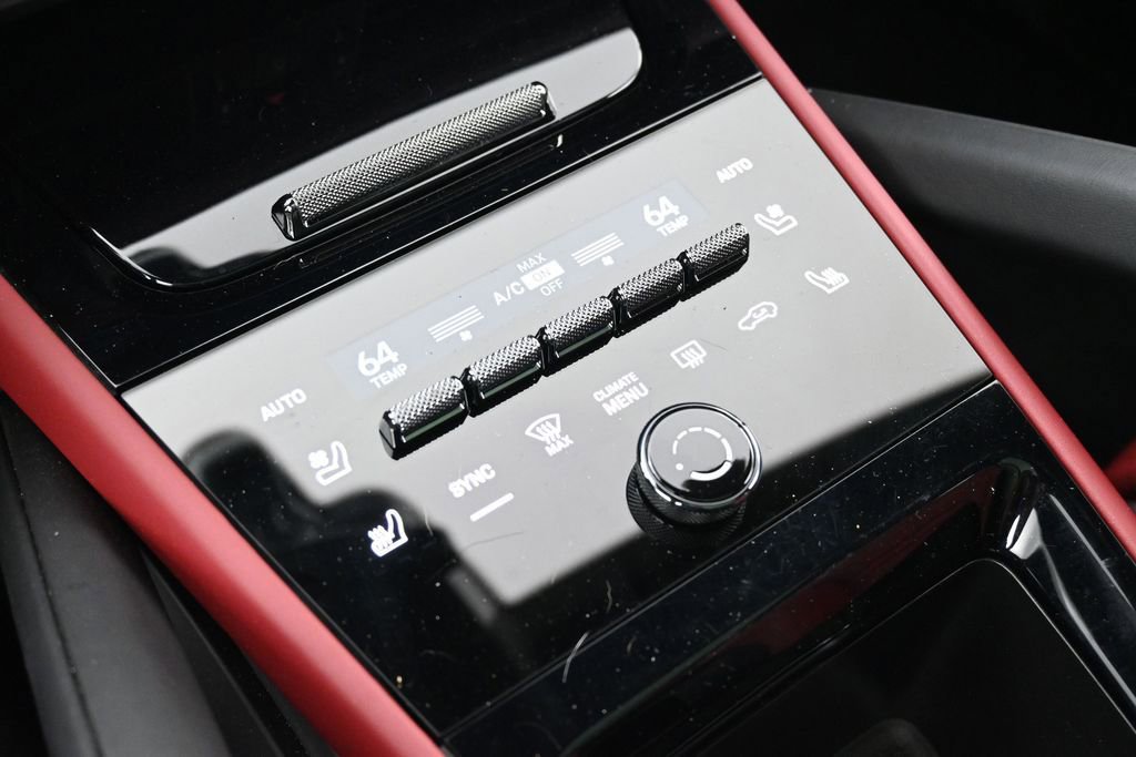 Certified 2026 Porsche Cayenne GTS AWD/4WD image 23