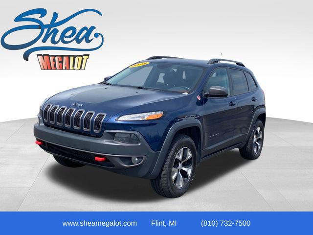 Used 2018 Jeep Cherokee Trailhawk w/ Cold Weather Group AWD/4WD image 1