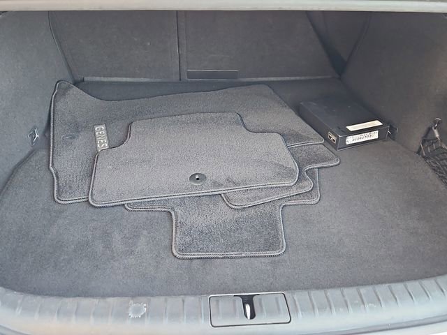 Used 2022 Genesis G70 2.0T image 17