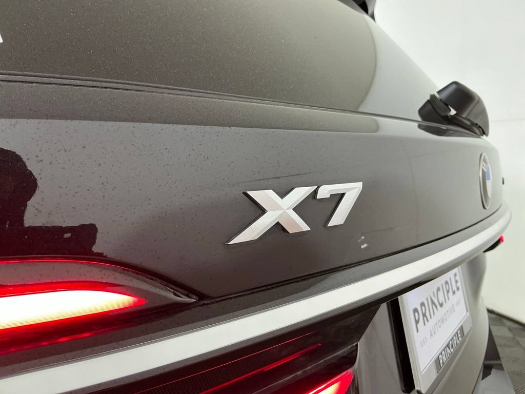 Used 2025 BMW X7 xDrive40i w/ Premium Package AWD/4WD image 32