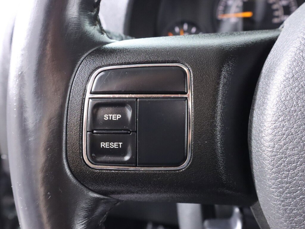 Used 2017 Jeep Patriot Sport image 11