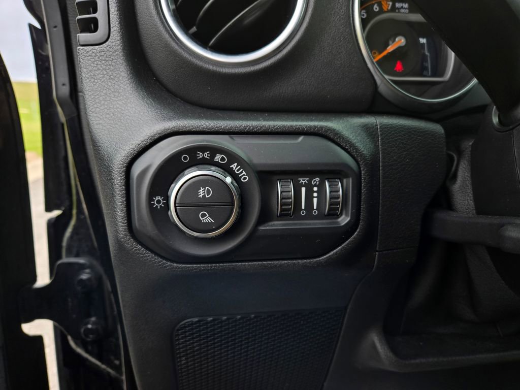 Used 2021 Jeep Gladiator Overland w/ Popular Equipment Package image 15