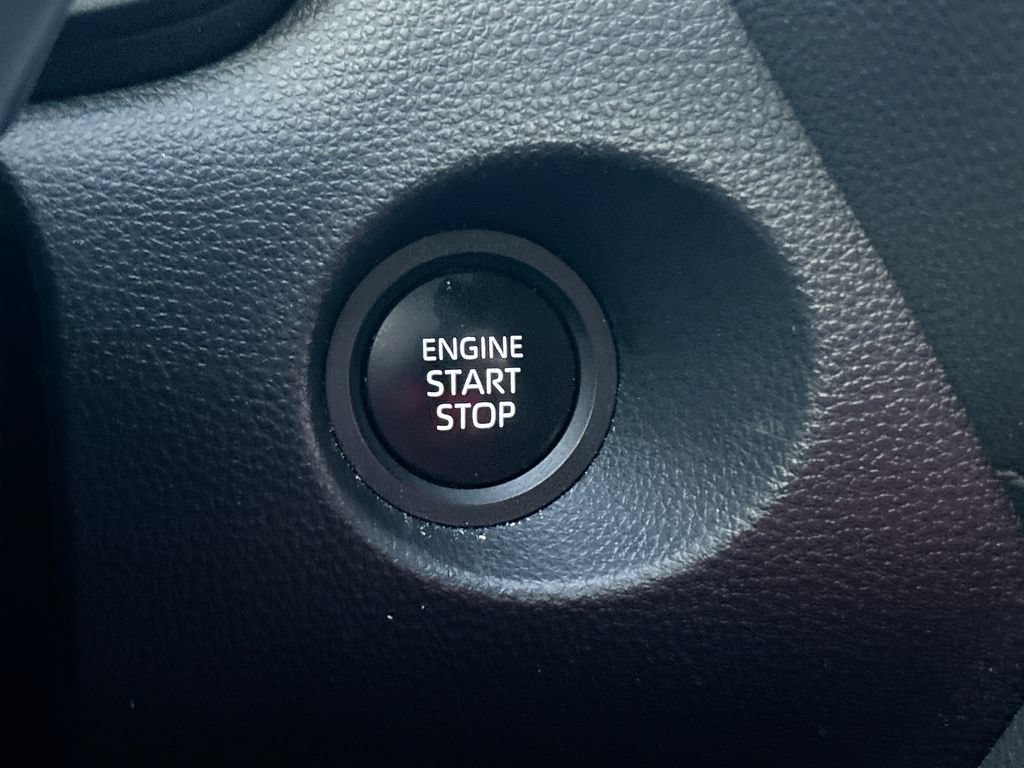 Used 2024 Toyota Corolla Cross LE FWD image 18