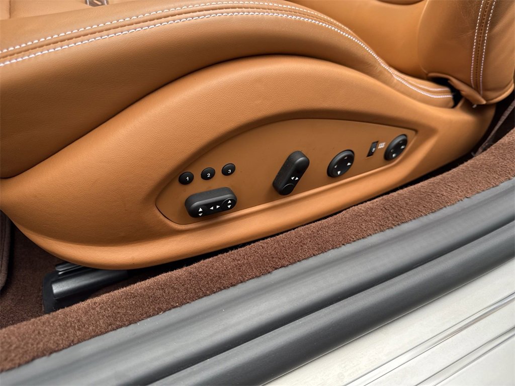 Used 2013 Ferrari California image 12