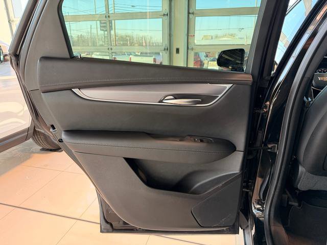 Used 2023 Cadillac XT5 Luxury image 17