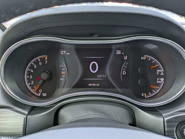 Certified 2022 Jeep Grand Cherokee Laredo X RWD image 32